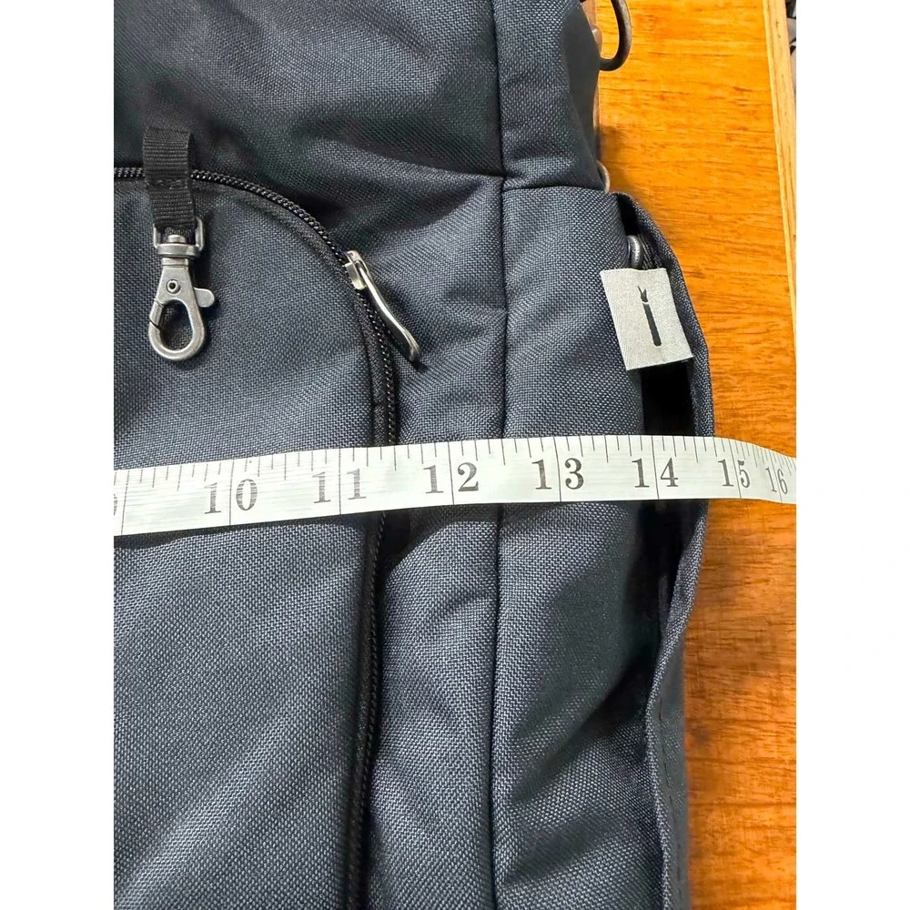 Cabela's Unisex Large Black Canvas Messenger Bag Padded Laptop Shoulder Strap